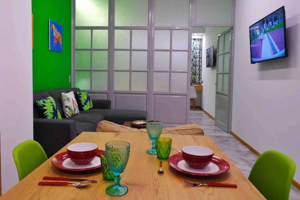 Casa Di Giorgio 10 Mins Walk From Port * El Pireo